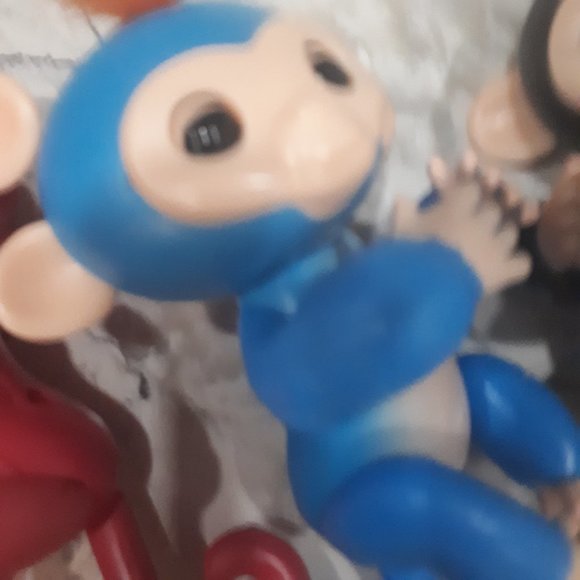 Monkey Interactive Electronic Fingers Smart Toy Kids  -two toys in o… - Picture 4 of 4